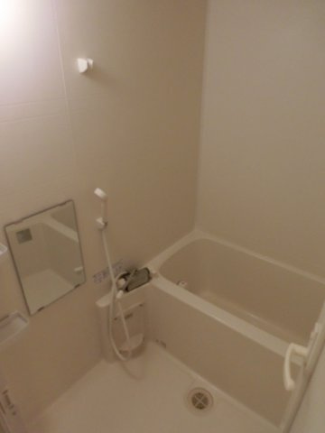 久留米市篠山町の賃貸マンションの浴室|同タイプの別室になります