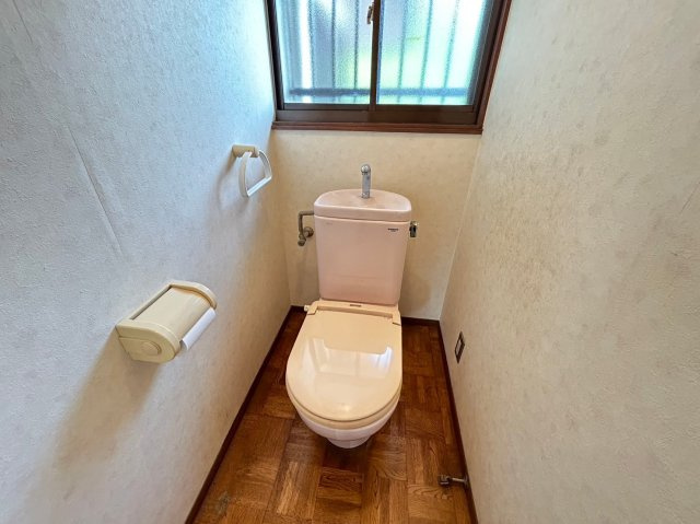 向日市物集女町北ノ口　のトイレ|2階 トイレ