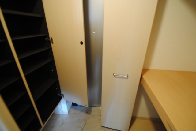 グランドゥールの収納|内装イメージ：同物件別室