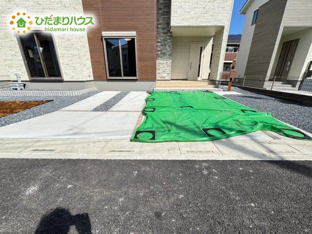 熊谷市石原　第4期　分譲一戸建て　ワイウッドコート　03の駐車場