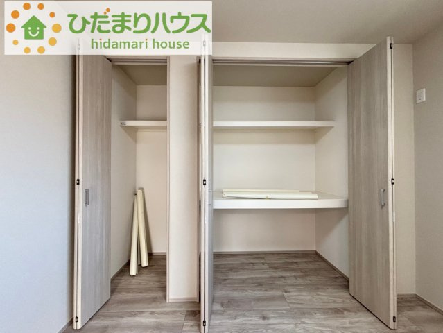 熊谷市石原　第4期　分譲一戸建て　ワイウッドコート　07の収納|クローゼットが完備されているので、お布団やお子様のおもちゃなどがスッキリ収納できますね。