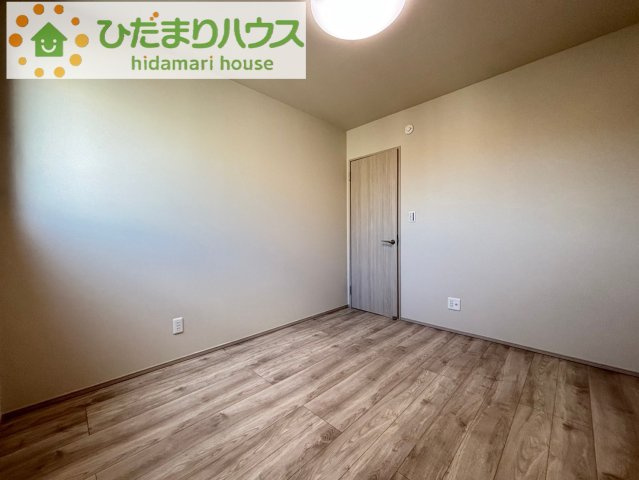 熊谷市石原　第4期　分譲一戸建て　ワイウッドコート　07の内装|2階に3部屋あるので、急遽お友達がお泊りに来ても安心ですね☆					

