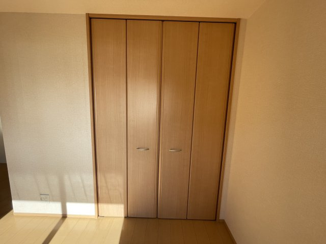 パークハイム柊山の収納|別部屋同一間取りのお写真となります。