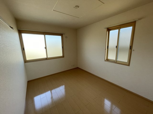 パークハイム柊山の洋室|別部屋同一間取りのお写真となります。