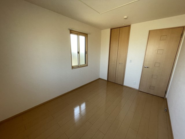 パークハイム柊山の内装|別部屋同一間取りのお写真となります。