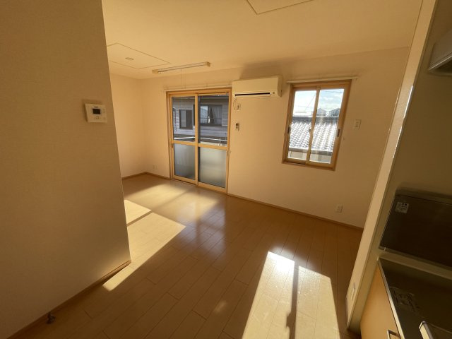 パークハイム柊山の居間・リビング|別部屋同一間取りのお写真となります。
