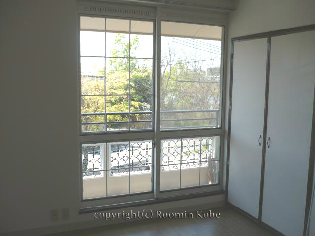 ルシェール竜が岡の洋室