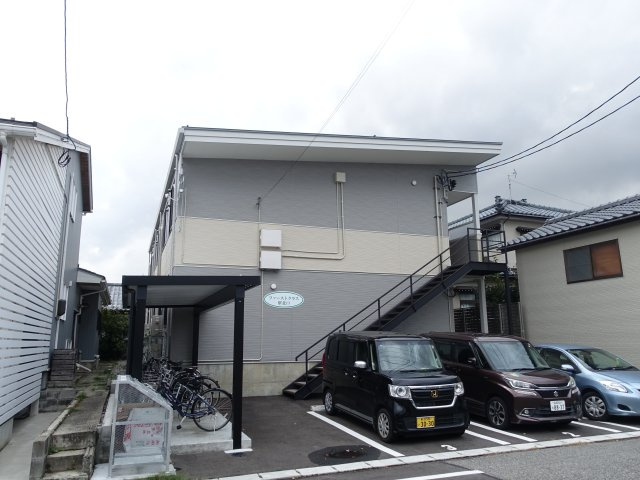 新潟市北区葛塚のアパート