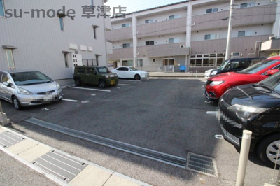 【駐車場】 | ル・コフレ | 駐車スペースもあります