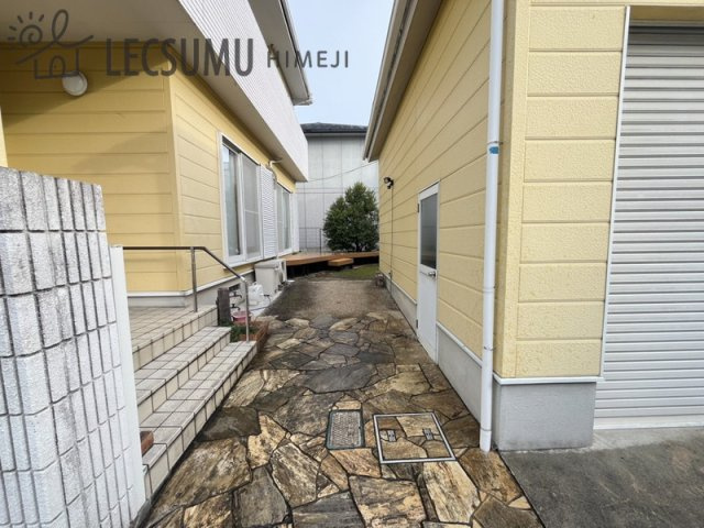 姫路市夢前町前之庄/中古戸建の玄関