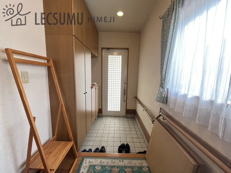 姫路市夢前町前之庄/中古戸建の玄関