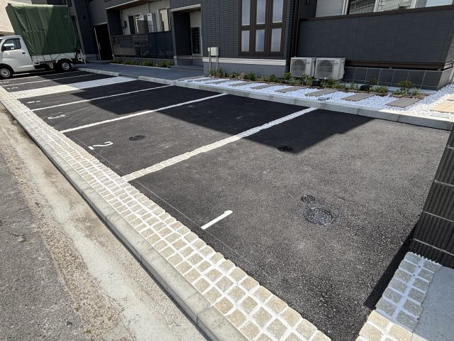 【駐車場】レグルス　曙