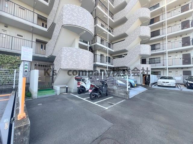 ◎茅ヶ崎市萩園　ライオンズマンション茅ヶ崎第3◎の駐車場|機械式駐車場とバイク置場です♪