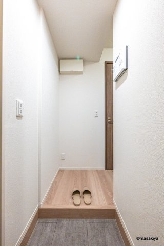 グランスクエア　Ⅲ番館の玄関