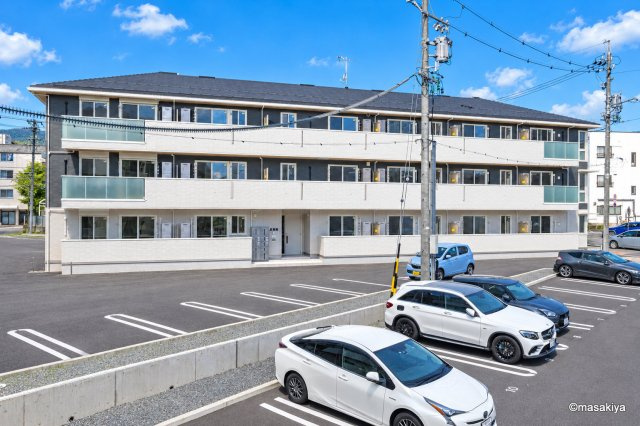 グランスクエア　Ⅲ番館