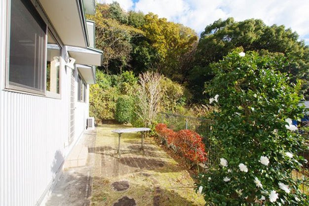 【庭】 | 熱海市上多賀　売り事務所