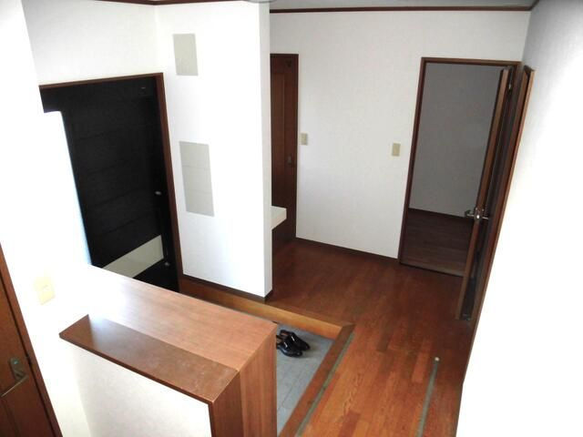 佐野テナントの玄関