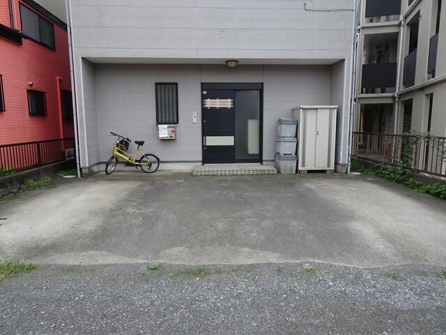 佐野テナントの駐車場