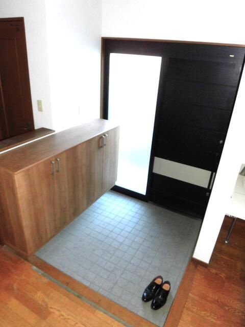 佐野テナントの玄関