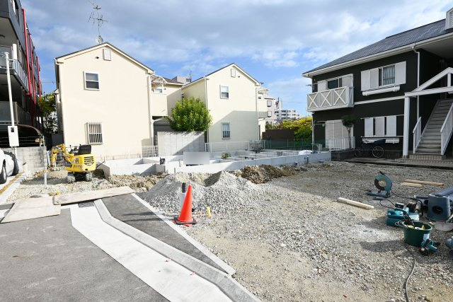 ハッピータウン伊丹瑞穂町6丁目新築一戸建ての外観|阪神・北摂で30年以上モダン建築を追求し続けたハッピータウンシリーズ、「瑞穂町6丁目」に新規分譲開始致します。皆様からのご連絡を心よりお待ちしております。