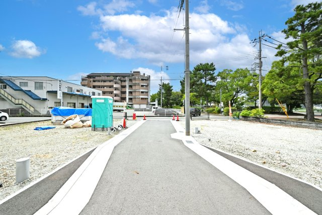 ハッピータウン伊丹瑞穂町6丁目新築一戸建ての前面道路含む現地写真|2025年9月撮影