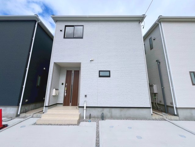 うるま市前原　第3　2号棟の外観