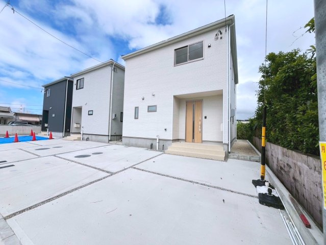 うるま市前原　第3　3号棟の外観