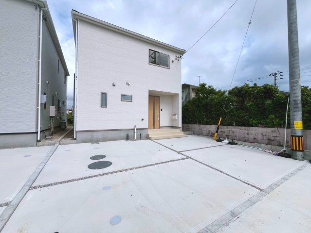 うるま市前原　第3　3号棟の駐車場|駐車並列2台可能