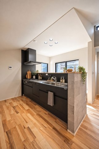 ハッピータウン伊丹瑞穂町6丁目新築一戸建てのキッチン|キッチンにはサビや油汚れに強い、クリナップ制「ステディア」を採用。見えない部分まで上質ステンレス。食洗機付きで充実の設備内容です。※小物はCGによるイメージです。実際には設置されておりません。
