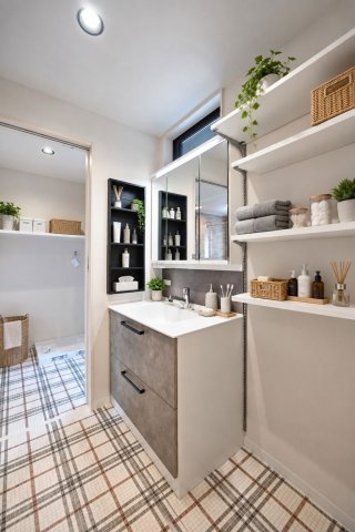 ハッピータウン伊丹瑞穂町6丁目新築一戸建ての独立洗面台|洗面台はクリナップ製品「ラクトワ」を採用。ボールと排水口との継ぎ目が小さい排水口でお手入れが簡単です。※小物はCGによるイメージです。実際には設置されておりません。