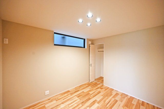 ハッピータウン伊丹瑞穂町6丁目新築一戸建ての子供部屋|-洋室5.6帖(1F)-