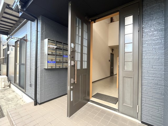 コーポ・エルのエントランス