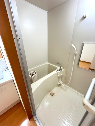 コーポ・エルの浴室