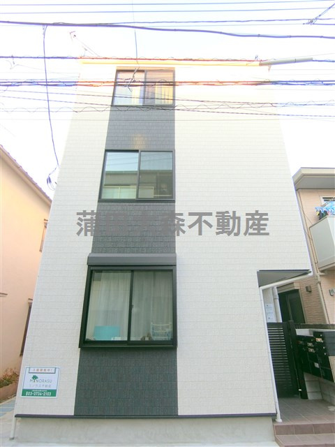 アンジェ蒲田の外観|2019年11月築　木造地上3階建て総戸数10戸
東京都大田区西六郷2丁目　京急本線雑色駅徒歩10分、京浜東北線蒲田駅徒歩20分