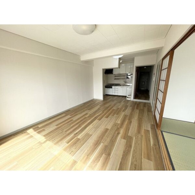 【居間・リビング】 | 第二西緑ヶ丘スカイハイツ