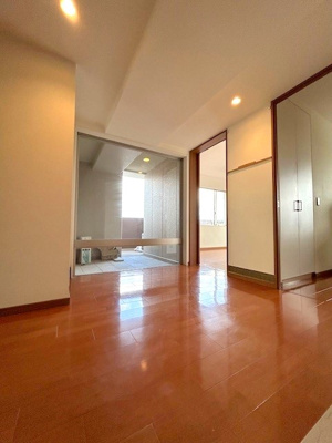 【玄関】 | グランオーパスC棟 | これが玄関・・・信じられますか