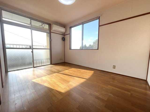 サニースクエアの居間・リビング