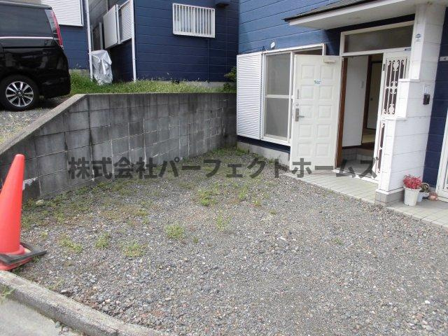 土井ハウスの駐車場|駐車場があるので、車を買う予定の方も安心です