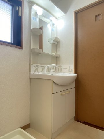 グランルージュの独立洗面台