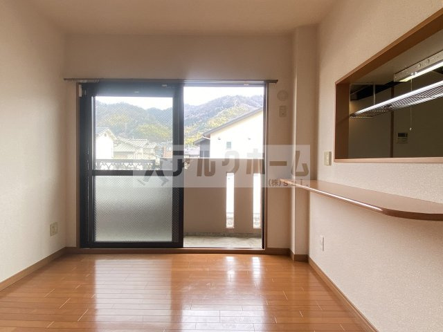 グランルージュの居間・リビング