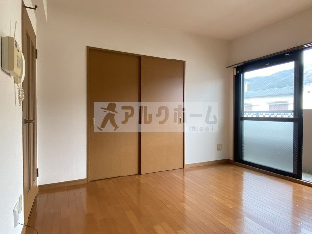 グランルージュの居間・リビング