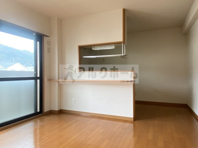 グランルージュの居間・リビング