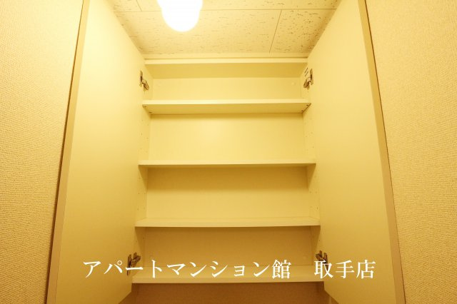 レオパレスウェルメードの収納