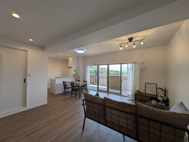 【居間・リビング】 | 家族団らんの時間も増えそうなくつろぎのＬＤＫ