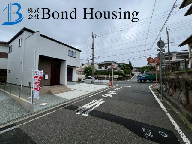 お車並列2台駐車可・収納豊富・大久保町高丘全２棟１号棟のその他