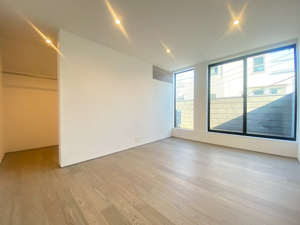 【前面道路含む現地写真】 | ご自宅から現地まで、当社スタッフがお車にて、「お迎え・お送り」をしております。ぜひお気軽にお問い合わせくださいませ♪