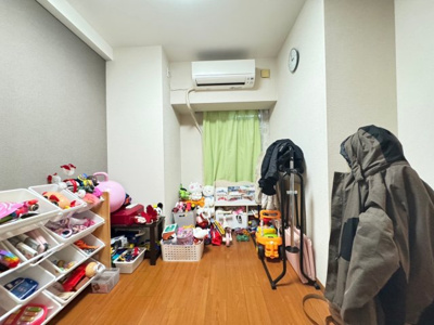 【洋室】 | レピア高石千代田 | 洋室約5.6帖