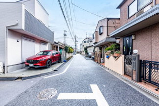 【前面道路含む現地写真】