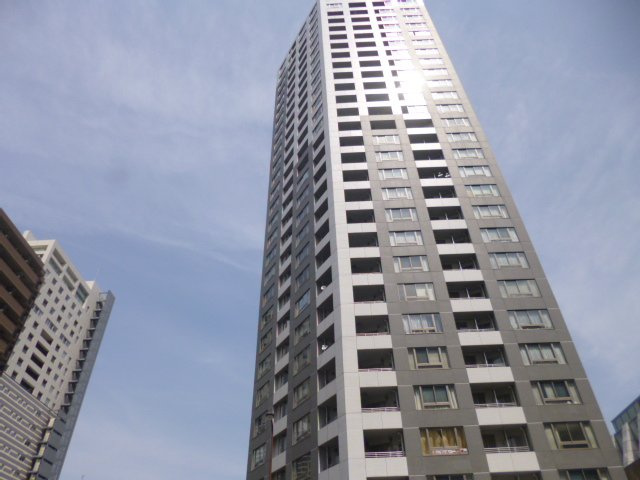 新宿アインスタワーの外観