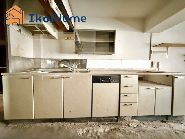 神戸市西区押部谷町木幡　中古戸建のキッチン|大人数でも邪魔にならないキッチンです！